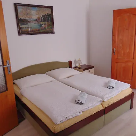 Krisztina Csarda Es Panzio 3*