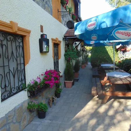 Hotel Krisztina Csarda Es Panzio Celldomolk